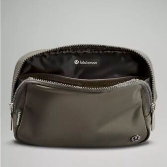 NWT LULULEMON EVERYWHERE BELT BAG - Picture 13 of 15